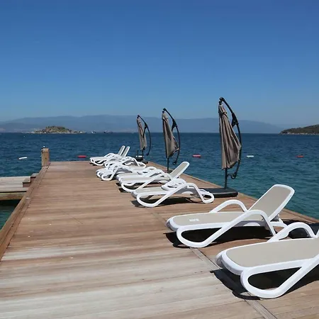 빌라 Bodrum Adabuku Luks 2+1 Ozel Plaj Ve Havuzlu Bogazici
