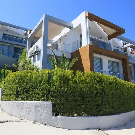 Bodrum Adabuku Luks 2+1 Ozel Plaj Ve Havuzlu *