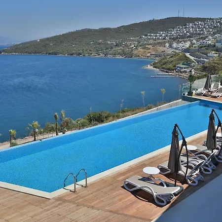 Bodrum Adabuku Luks 2+1 Ozel Plaj Ve Havuzlu *