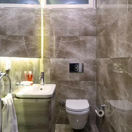 Bodrum Adabuku Luks 2+1 Ozel Plaj Ve Havuzlu *