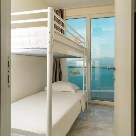 Bodrum Adabuku Luks 2+1 Ozel Plaj Ve Havuzlu Villa *